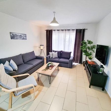 Light House Apartment Larnaca Extérieur photo